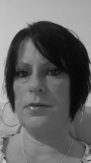 i am me.i am your friend :).....current member at Slimming World,since Febuary 2013.