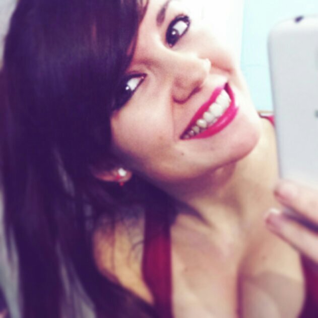 sylvi_alonso's profile picture. La felicidad es la ausencia del miedo....Y entonces, me he dado cuenta de que....últimamente....yo ya no tengo miedo. [eMe♡]