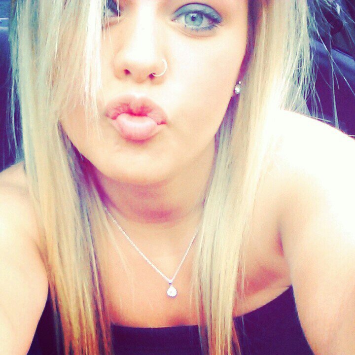 hold you're head high don't ever look down be comfortable with who you are our flaws are what's makes us perfect .♡
