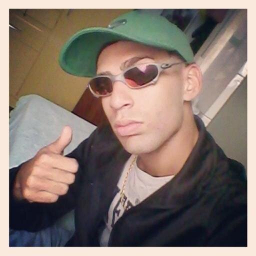 NÁO POSSO VOLTAR ATRÁS PARA FAZER UM NOVO COMEÇO , MAIS POSSO COMEÇAR AGORA E FAZER UM NOVO FIM !