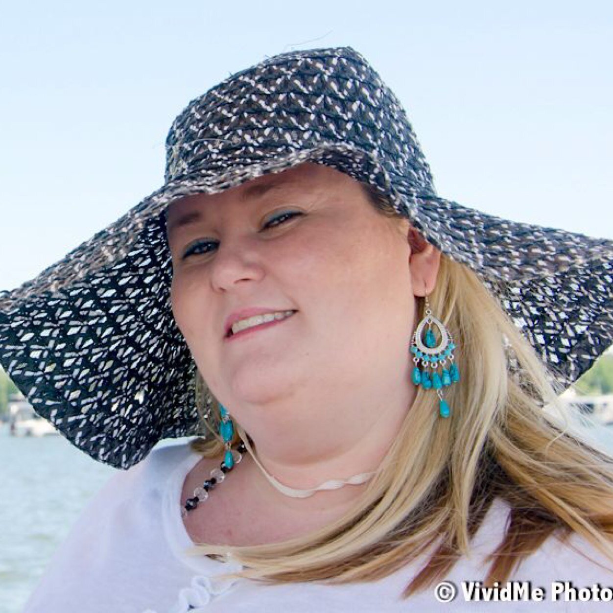 BrokerHiggins's profile picture. Theresa Higgins is a Real Estate Broker/Entrepreneur/Accountant. She graduated from USC in 2003 and has maintained a real estate & accounting role since 1997.