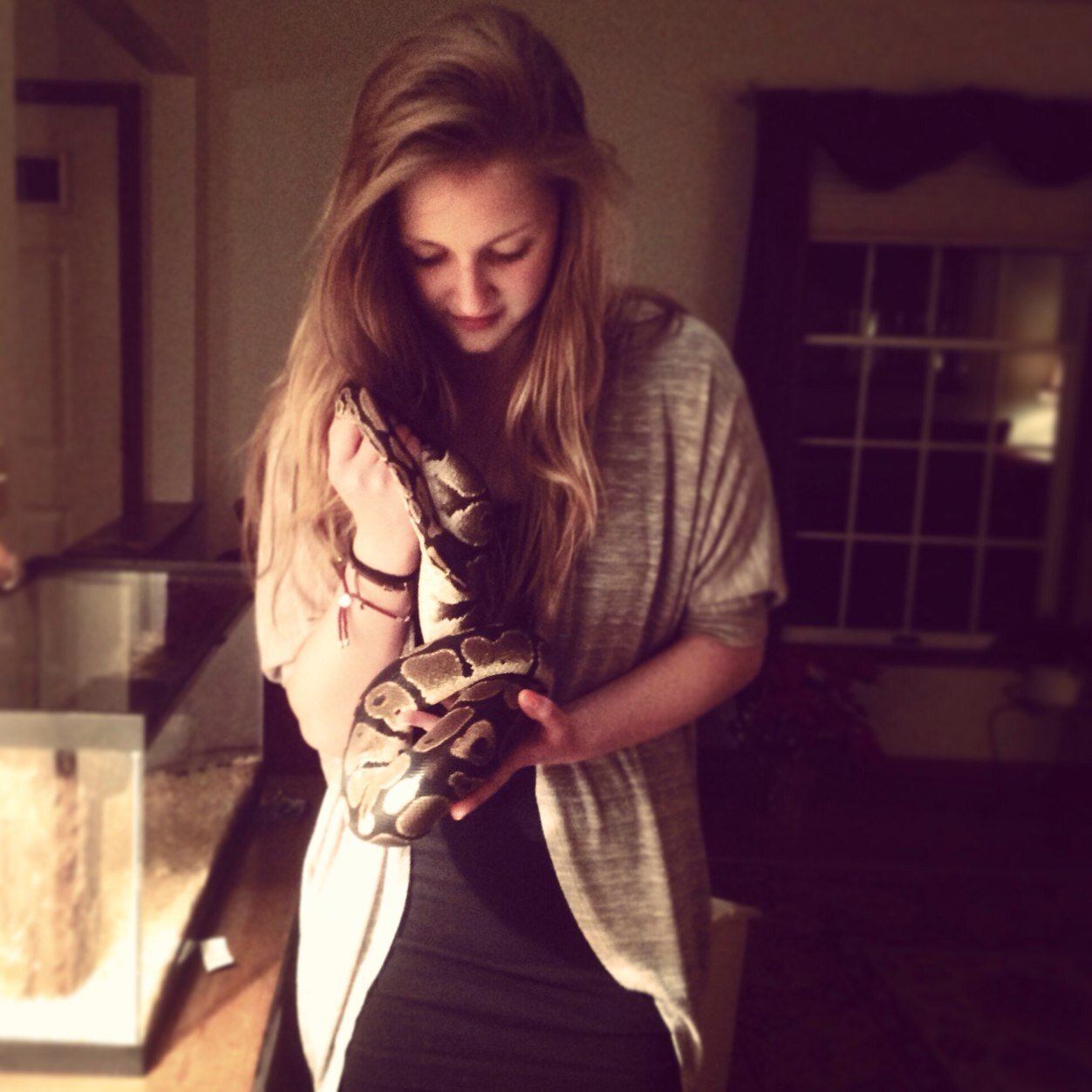Hey, I'm Directioner, Selenator and Navy. Please follow me!