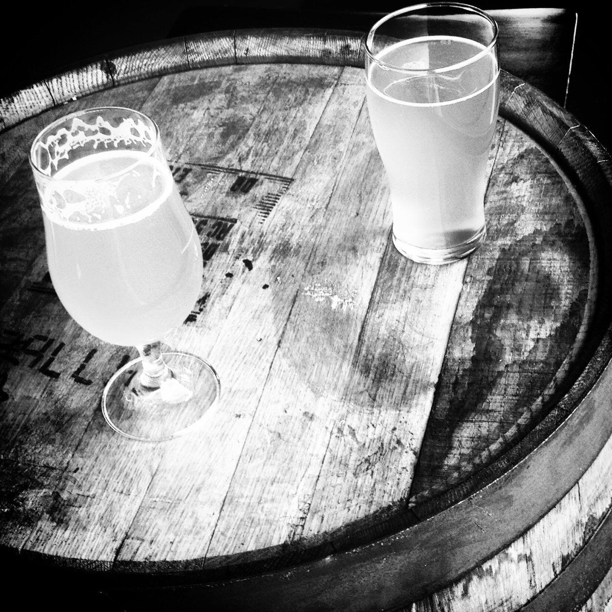 abovethebar24's profile picture. Eesen un trinken.