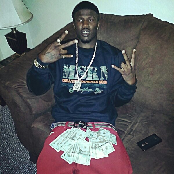 #1OriginalHotBoyy , #FreeMyHB's , #hotboyshit , follow if ya wanna meet real ✊