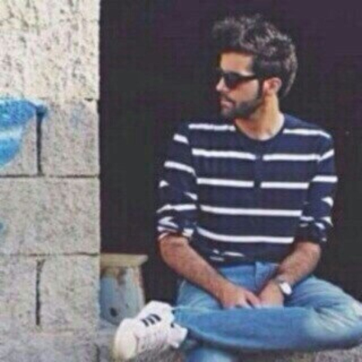 instagram: ahoood1y