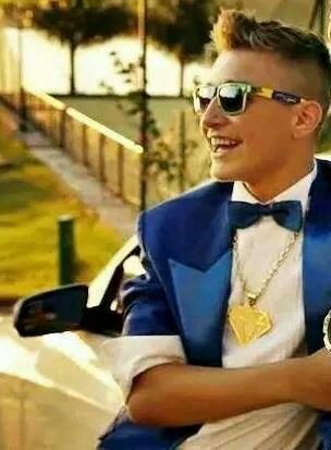 AMANHÃ ♡ de 10vidas te daria 11 ♡agora temos um anjo para nos quarda todos os dias  #Guzangão♡sonha nunva desistir ter fé pois facíl não e nem vai ser♥