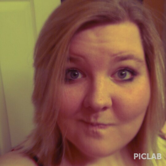 angel_carli21's profile picture. 