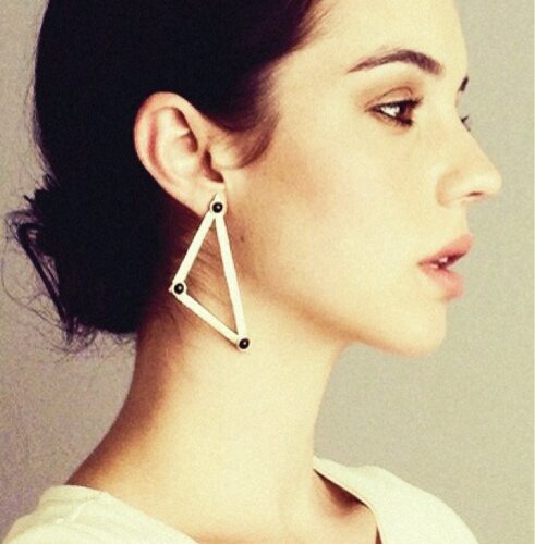 AllyCullcn's profile picture. Don't you know that I've been waiting for a man like you to come around? You turned around and I saw your face, it took a minute, boy, to steal my heart. #TR