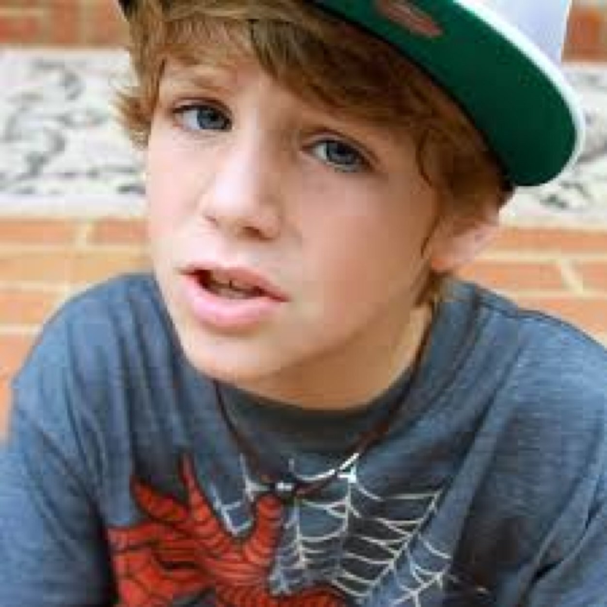 Hey! Im Peter! Or PJ! My dad is Peter Parker aka You're friendly neighborhood spider-man! :) Looking for a peter to be my dad