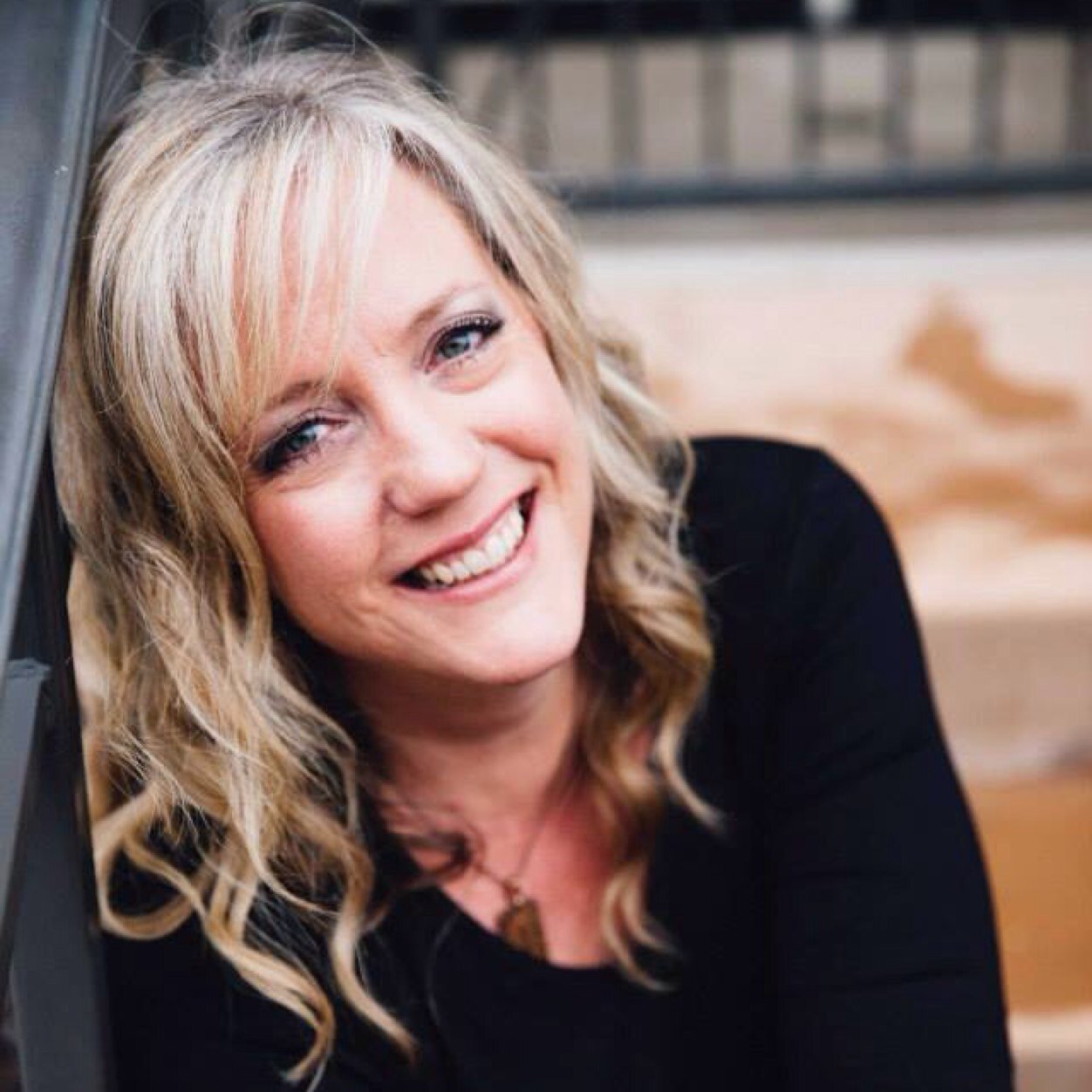 Mother, Wife, President and Founder of @habeshamomma, Lover of all things Ethiopia, Rodan&Fields Consultant, Healthcare Social Media Specialist. Let's connect.