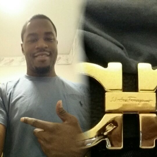 LIKE NIKE JUST DO IT AND CLICK THE FOLLOW BUTTON #FREE MY bro J.R.