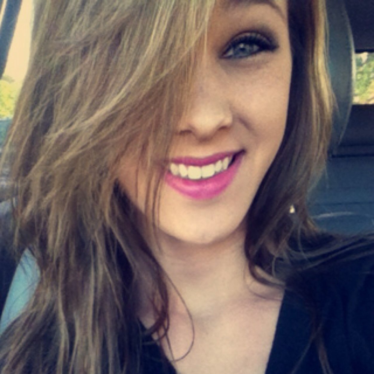 Dani_Maniii3's profile picture. Life is too short to wait . Learning from yesterday, living for today. Follow me (: