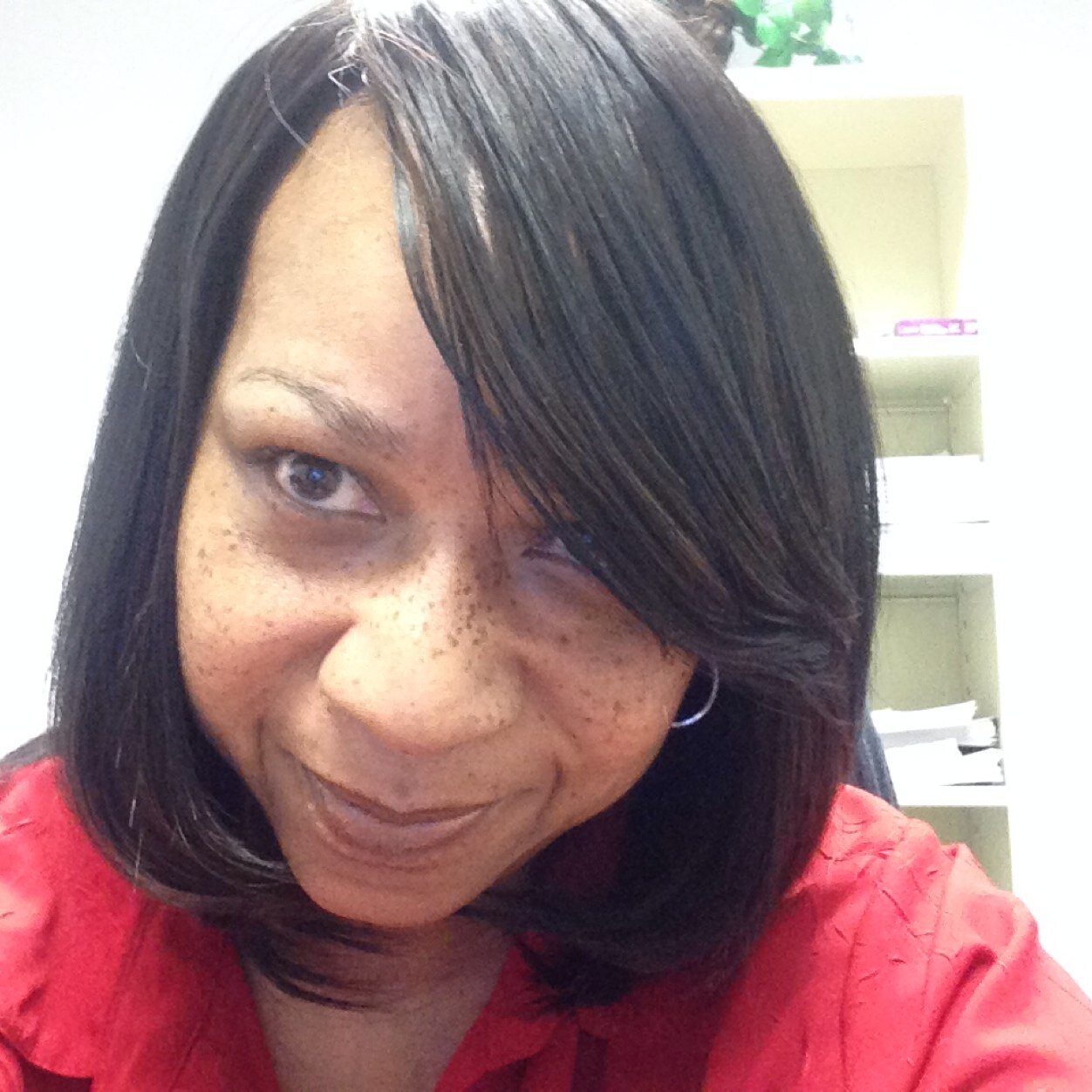 MzLark1's profile picture. 