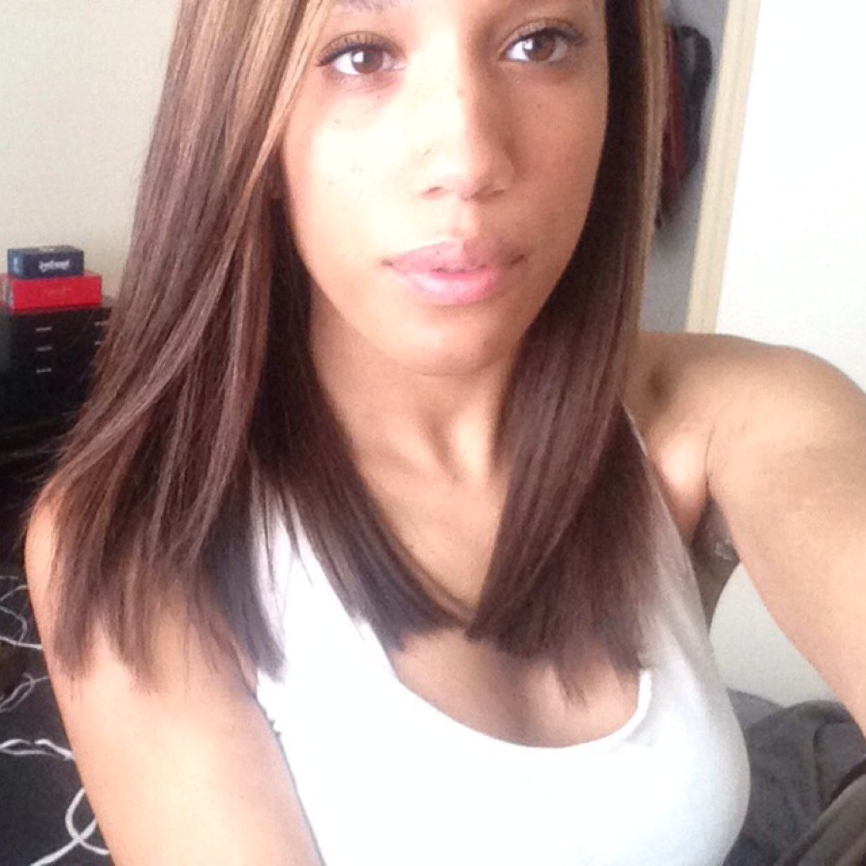 sjanaeee's profile picture. 