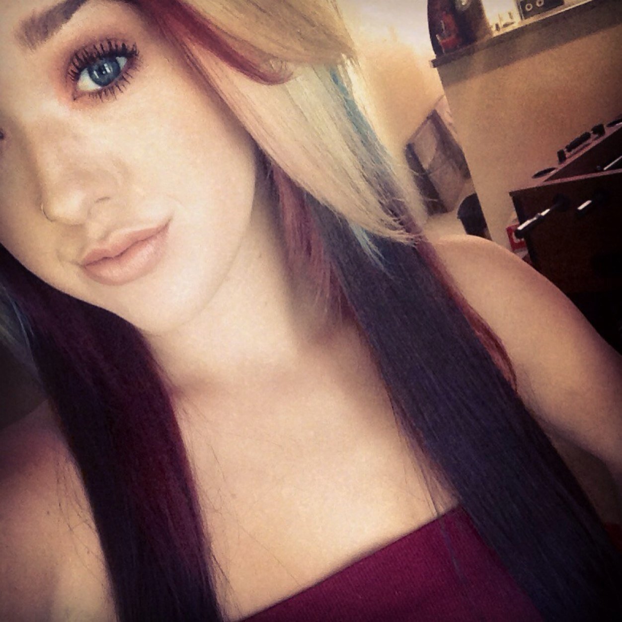 SteffNichole19's profile picture. Droface