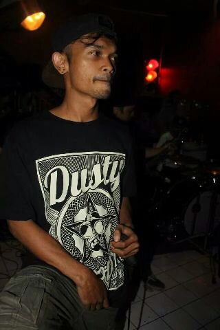 in relationship with @deaccy_mupmup , @ghaniathiganiya ,@dustybrown11 @homewear13