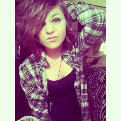 18. Kentucky. Halloween is my birthdate. Forever with my soldier & happier than ever. Follow ?