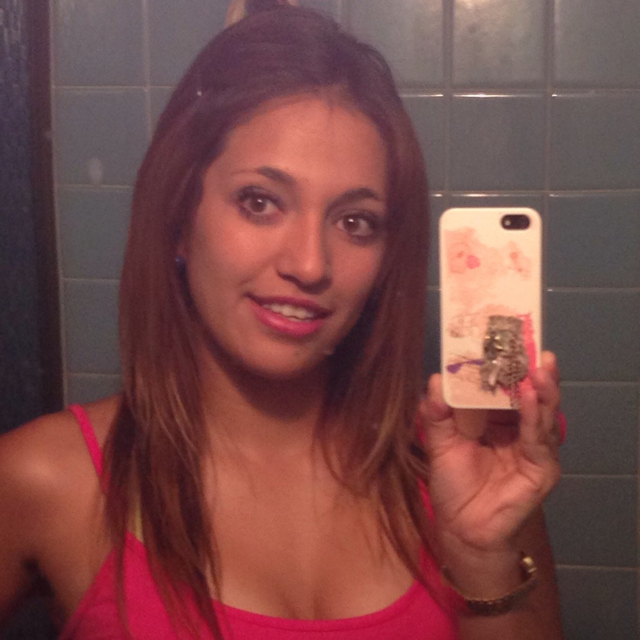 caro_medinac's profile picture. 