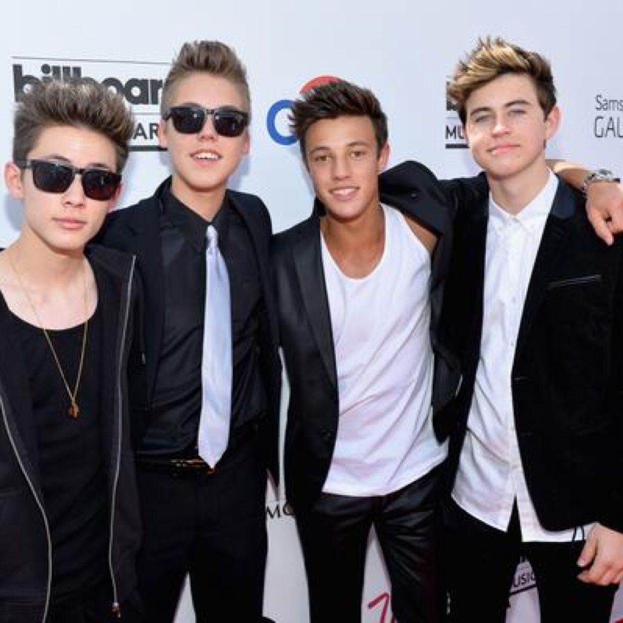 We want Magcon & TheFamTour to come to North Carolina :) 0/12