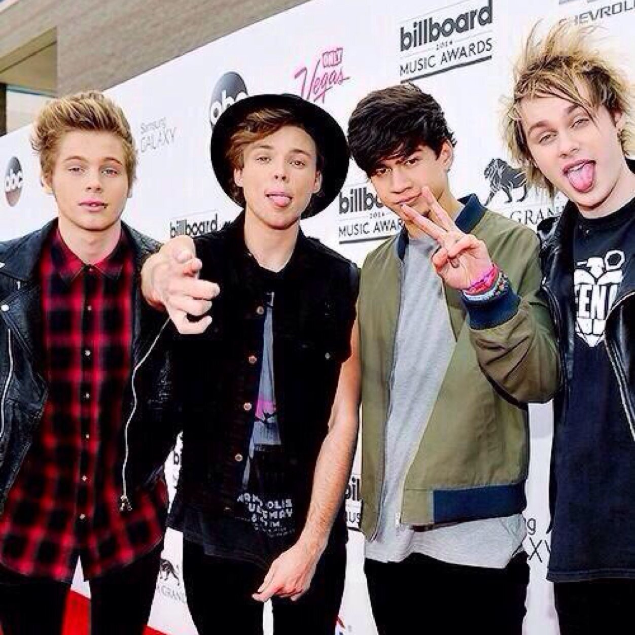 smile because 5sos really do care about each and every fan! they love you so much, please don't ever doubt it :) - @lazykidluke