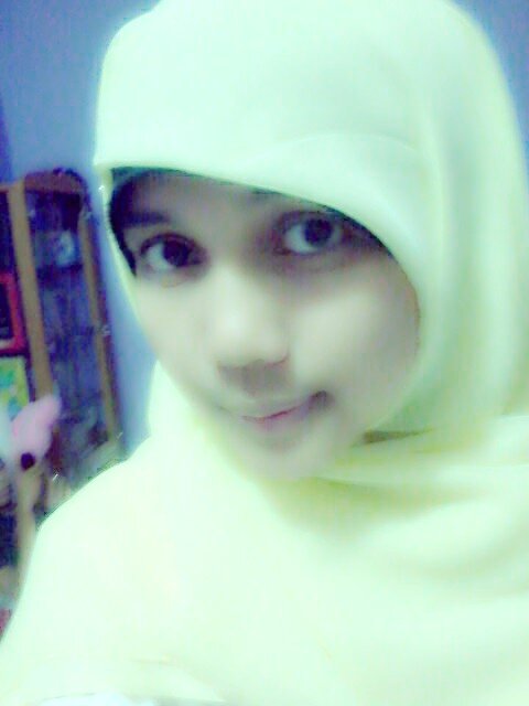 WaLauPun aKu berSenDiRian...taPi aKu tetap aKan teRus berDiRi....DeMi meneRuSkan kehiDuPan...utk meLihat inSan2 yg aku SaYanG....BahaGia...smPai Syurga..^-^