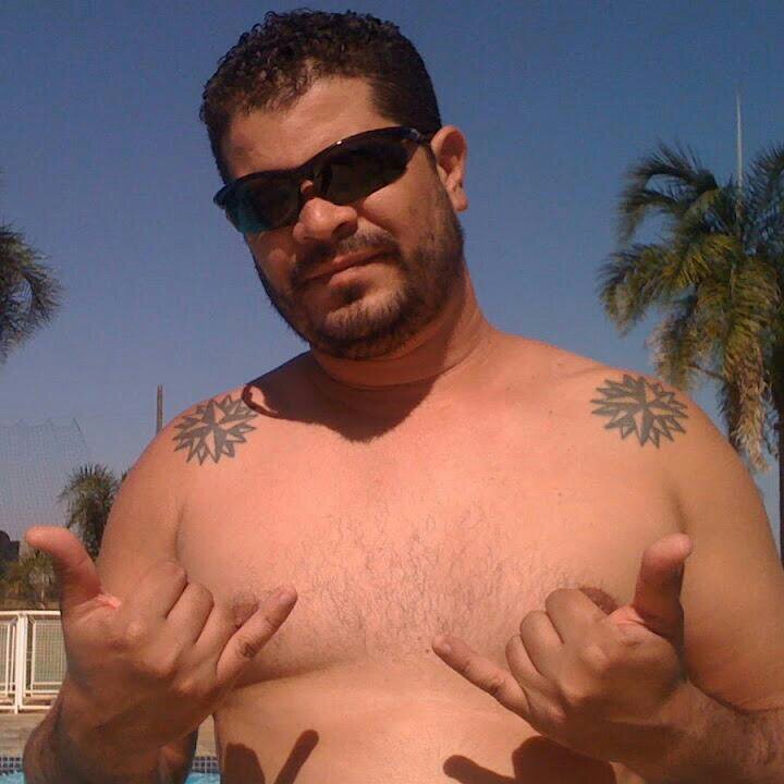 Ales28Alves's profile picture. 