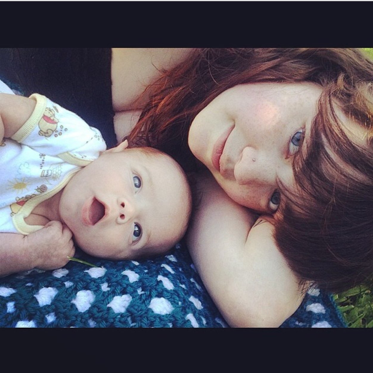 I was Born a Canuck fan, and I'll die a Canuck fan. Nobody will EVER change that. Full time Girlfriend, full time Mummy. 3