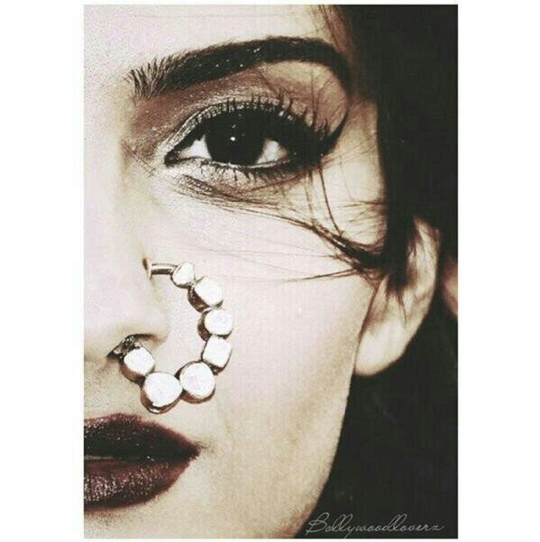 Sonam Kapoor-Ahuja is a goddess that has blessed everyone with her existence / #EverydayPhenomenal / London wali Bahu / 🇳🇿NZ 🇫🇯Fiji