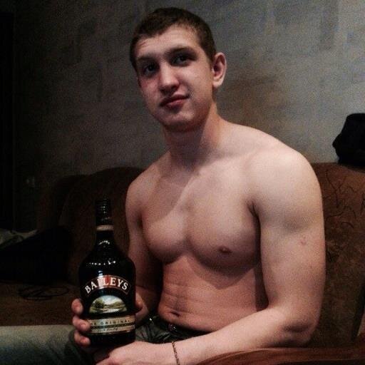 AleXXXL96's profile picture. 