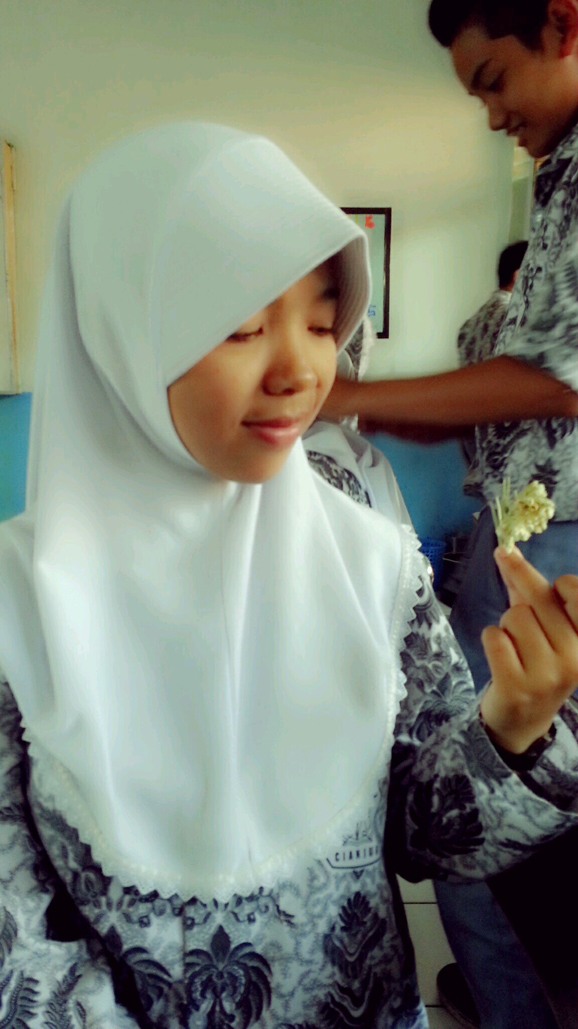 aulia_sbani's profile picture. Dear allah if I really in love with you why didn't my heart feel,'I missed you?' I don't want to miss somebody more than you dear allah O:)♥