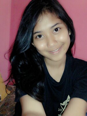 triyandripertiw's profile picture. Simple