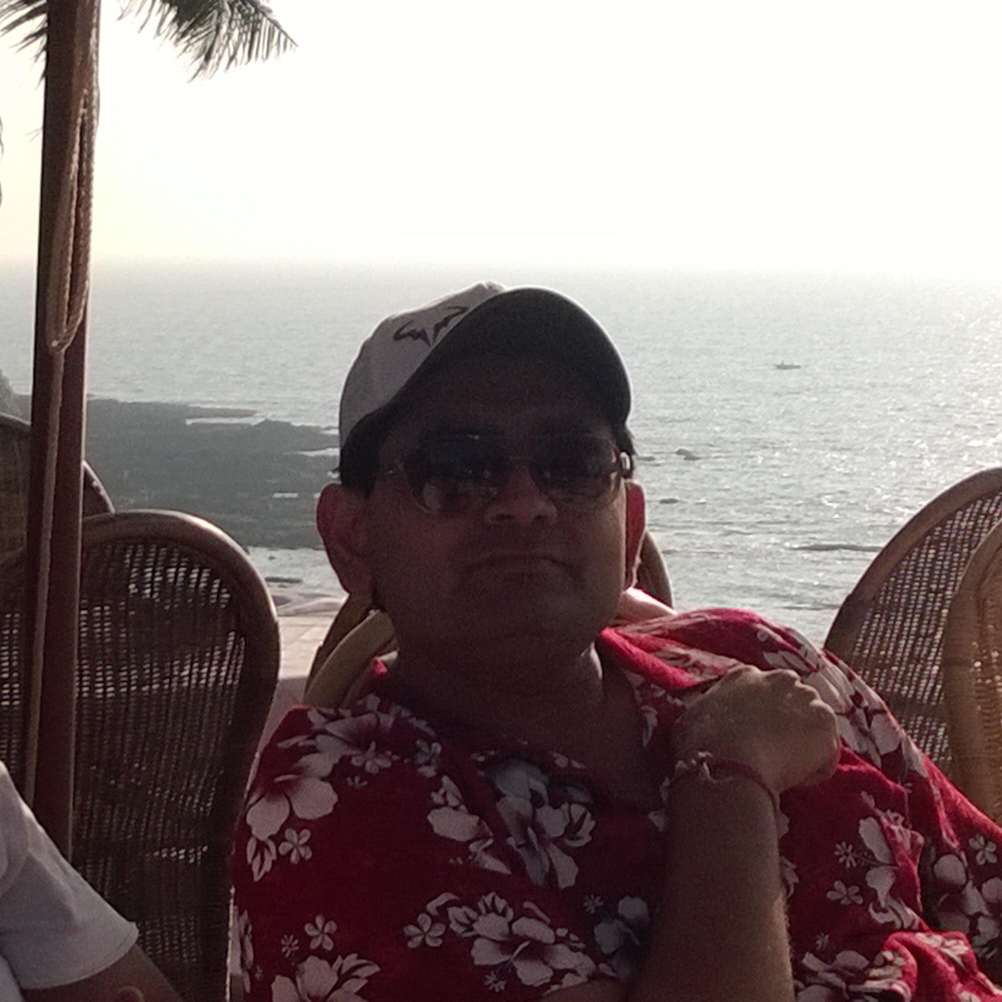 Enjoying Life Every Moment !! Engineer, Management, Khau And Kalakaar 👍