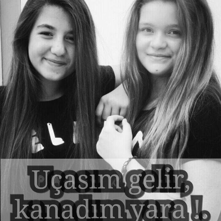 13 yaşında sakarya da yaşıyorum istanbul doğumluyum 30 temmuzda doğdum takip edeni takip ediyorum :Ds:D 3