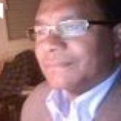 Enseignant formateur en économie-gestion et en mathématiques appliquées à l'économie.