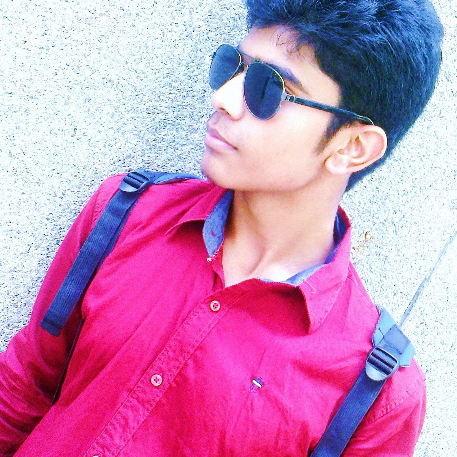 SumitBVB's profile picture. A mad drummer awarded thrice as a region champion in india ;) ;)
Stay Metal..
Listen BvB... :D