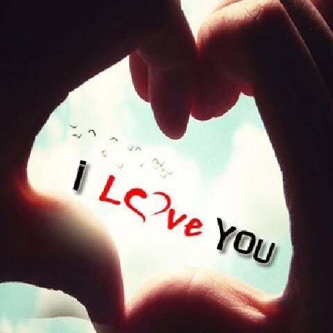 anyna33's profile picture. 