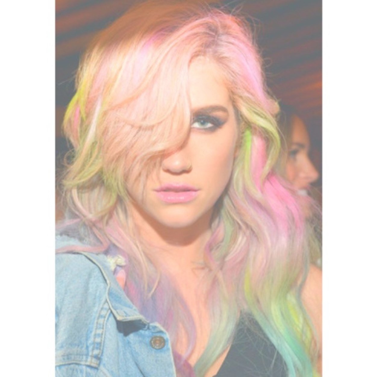 We r @IwasBTW2012 and @ariannasuxx. We r Ke$ha's biggest animals! We devote our life to her!! It's our dream to meet her!!!! Follow us, we follow back! :)