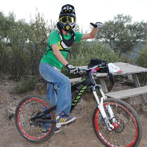 Jose_chee's profile picture. Instagram: josecheee