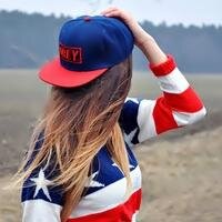 Quando você está triste, ninguém repara sua lágrima. Quando você está feliz, ninguém repara seu sorriso. Mas todos sabem te julgar.