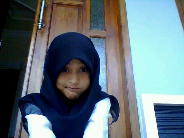 putrikarenina6's profile picture. esok hari kan lbih baik.. amin! o:)