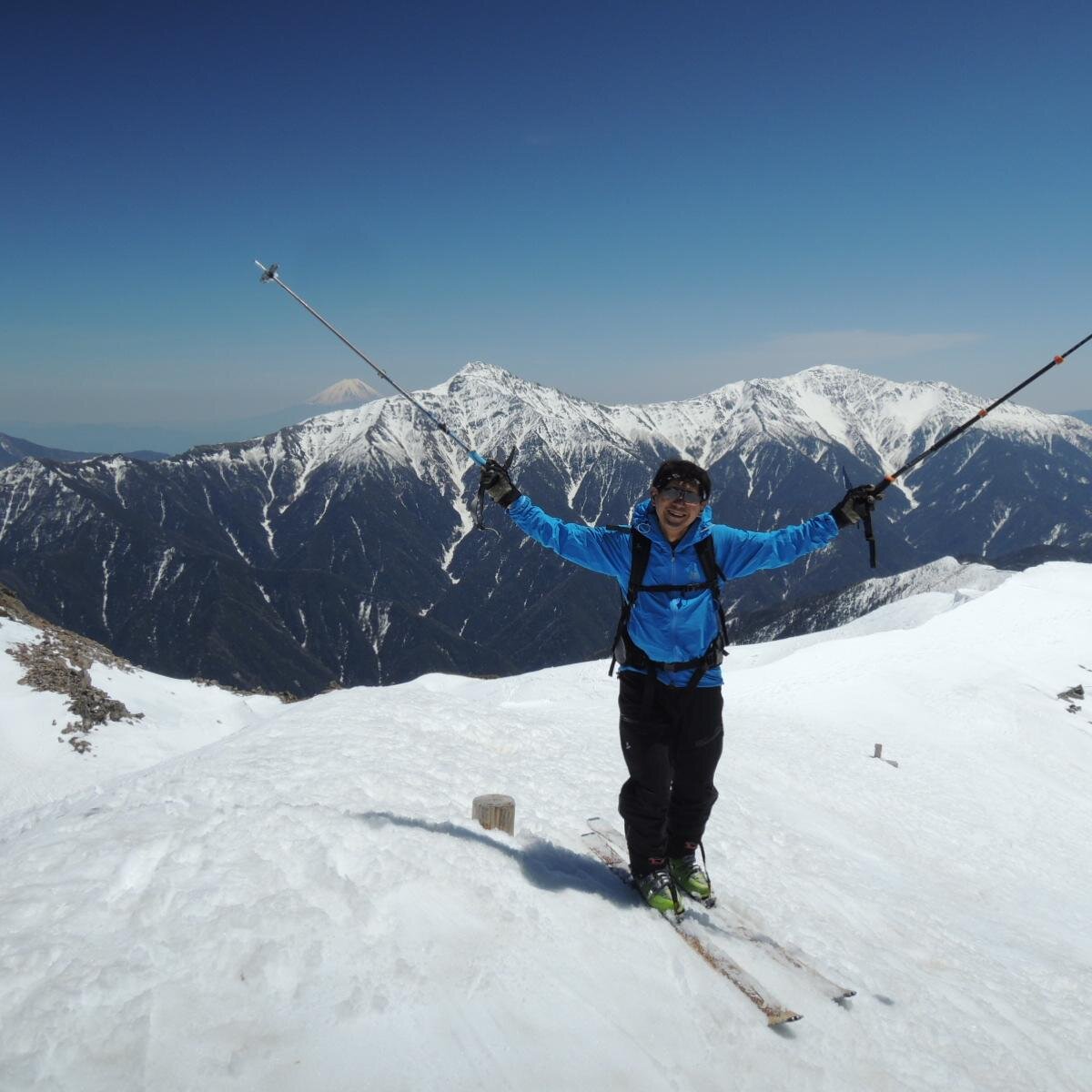 趣味は登山&山スキーです、
スキーアルピニズム研究会（RSSA）会員