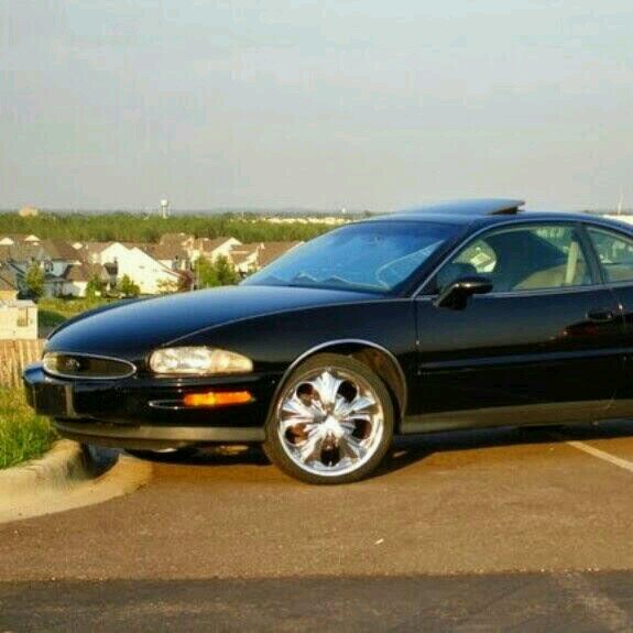 myriv96's profile picture. 