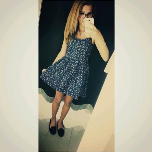 just another stupid girl on twitter, who loves 1D & janoskians x. if you follow me you are great , if not, then you are definitely stupid x