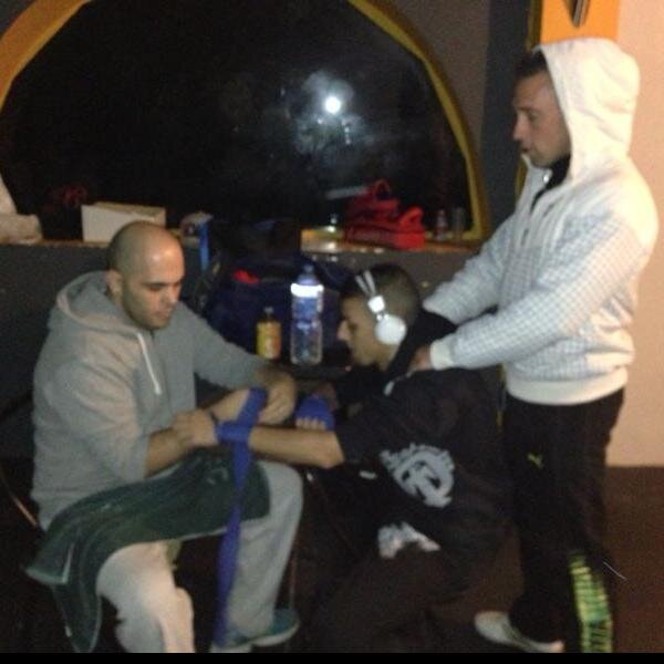 No fight no life!! Lutando para sobreviver, lutar ou morir.
Luluba Brothers mi familia.
