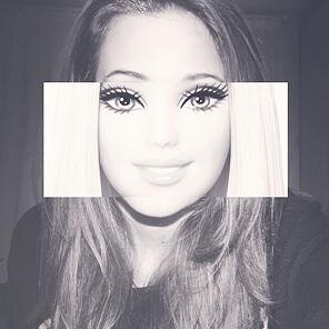 MrsRocher's profile picture. In love with Ferrero Rocher.