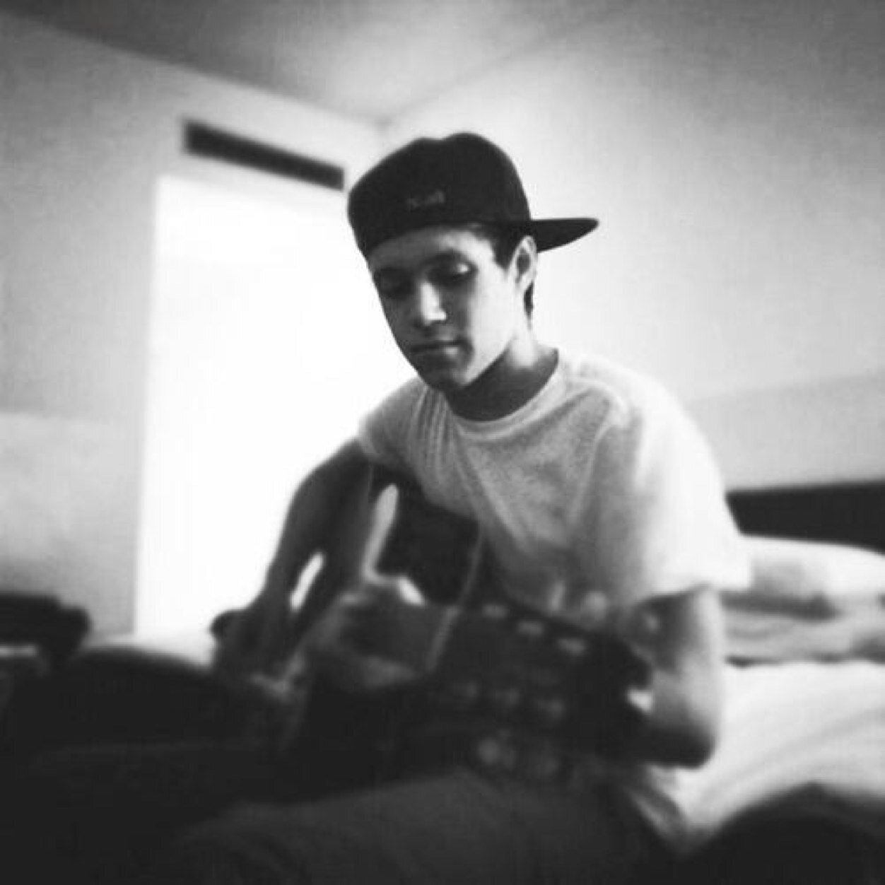 •|| Niall James Horan|| 17|| Taken|| i love Eddie!|| ||• •|| my bubby is like my daddy!|| ||Mentally 4