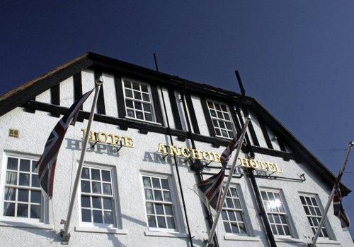 This mid-18th century family owned former inn offers unique and individual rooms, free Wi-Fi, and excellent views of Rye.