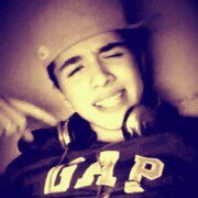 musico y compositor, estudiante de el conservatorio de el tolima 1 semestre y ORGULLOSO DE SER PAPÁ