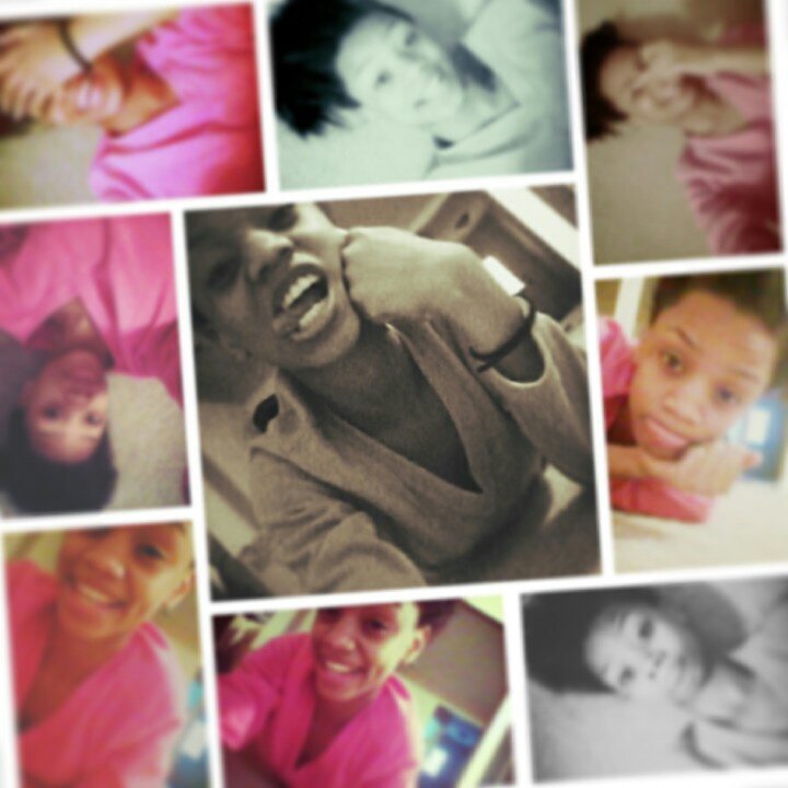 Pretty Dimple Face  Tatted Skinny Girl  Nappy Head Light Skinned Bitvh