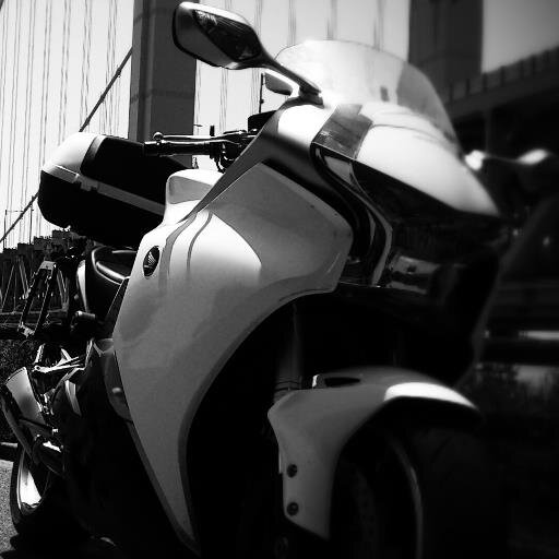 元VFR1200F乗り!あちこち走るよ!
結婚を期に降りましたがもう一度乗れのるのを楽しみにしてます!
最近釣りにハマり中
今年はSUP買ってみたのでSUPフィッシングに挑戦してみようと思ってます